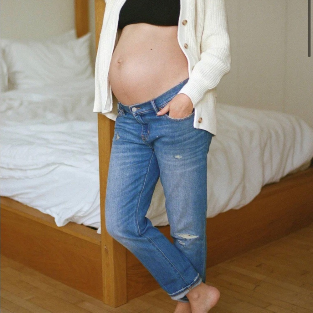 Hatch maternity boyfriend jeans destroyed wash size 25
